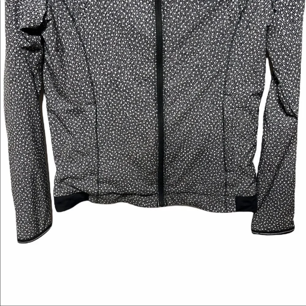 Lululemon Lightweight Jacket Size 2